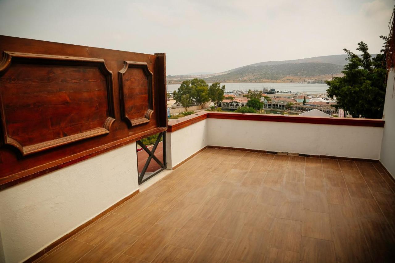 Parva Port Apartment Alacati Exterior foto