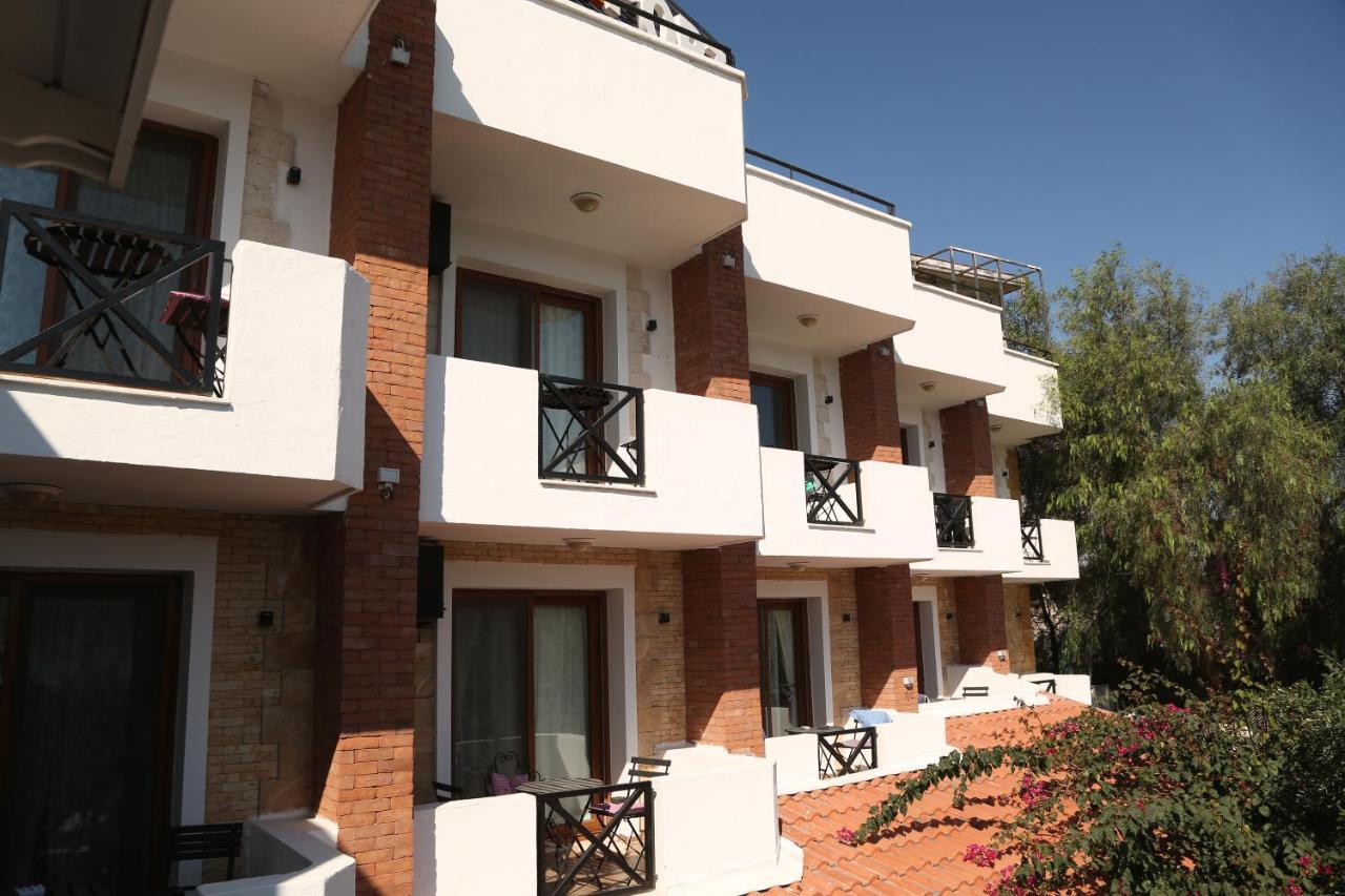 Parva Port Apartment Alacati Exterior foto