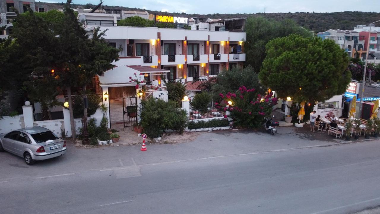 Parva Port Apartment Alacati Exterior foto