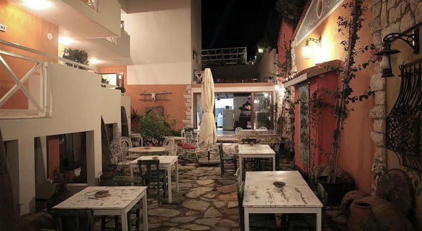 Parva Port Apartment Alacati Exterior foto